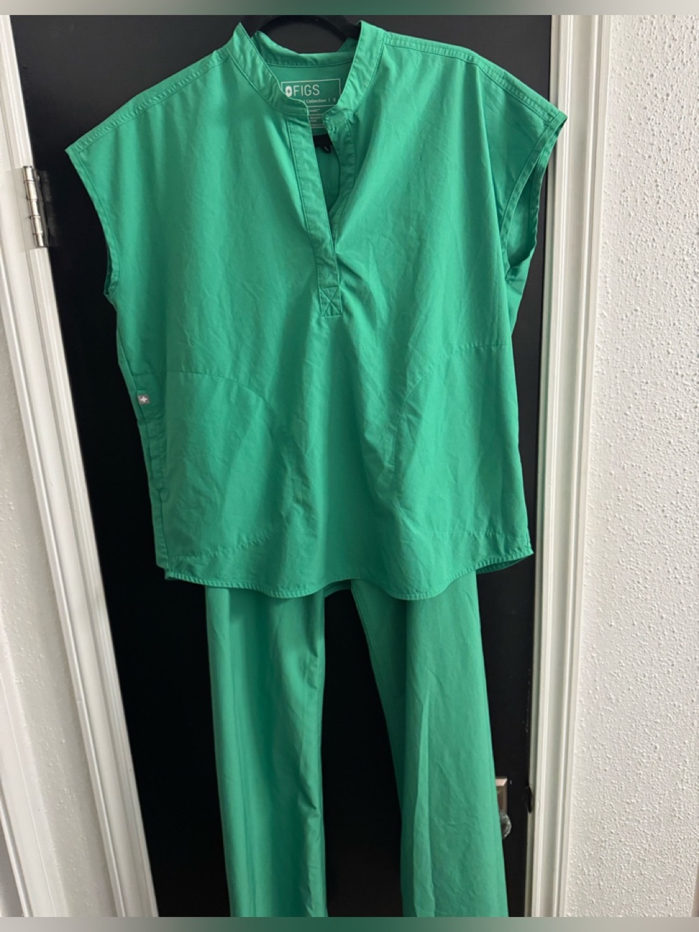 Matching FIGS scrub set